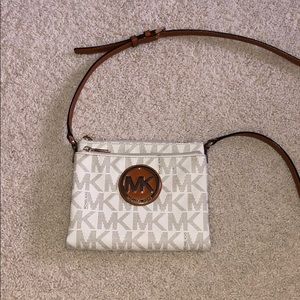 Micheal Kors crossbody